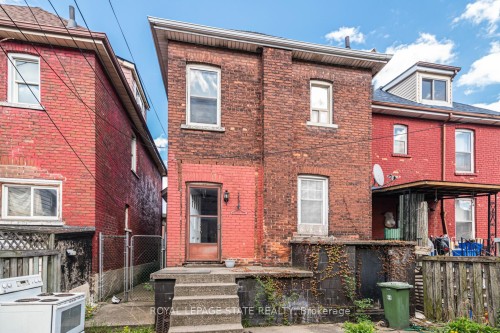 39 Arthur Avenue N, Hamilton, ON - Outdoor With Exterior