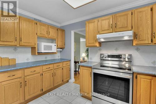 1340 Cuthbert Way, Ottawa, ON - Indoor Photo Showing Kitchen