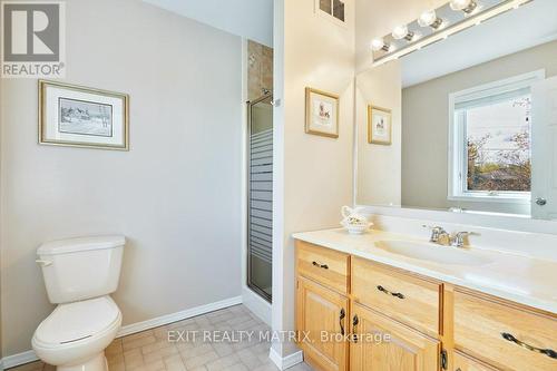 1340 Cuthbert Way, Ottawa, ON - Indoor Photo Showing Bathroom