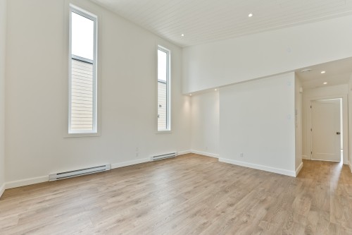 Salon - 27 Rue Des Tailleurs-De-Pierre, Stanstead - Ville, QC - Indoor Photo Showing Other Room