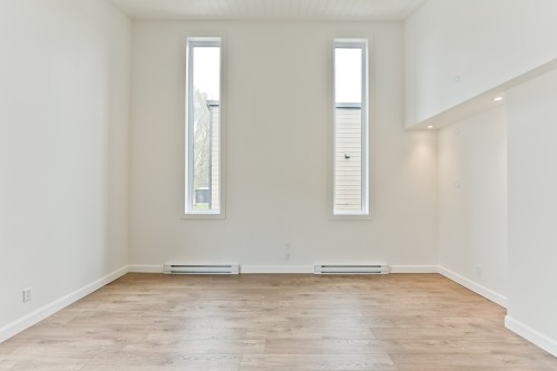 Salon - 27 Rue Des Tailleurs-De-Pierre, Stanstead - Ville, QC - Indoor Photo Showing Other Room