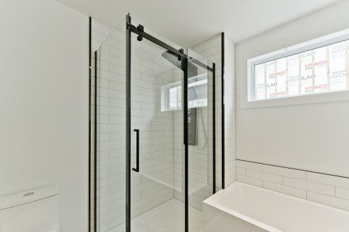 Salle de bains - 27 Rue Des Tailleurs-De-Pierre, Stanstead - Ville, QC - Indoor Photo Showing Bathroom