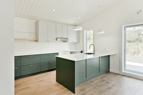 Cuisine - 27 Rue Des Tailleurs-De-Pierre, Stanstead - Ville, QC - Indoor Photo Showing Kitchen With Upgraded Kitchen