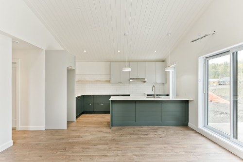 Cuisine - 27 Rue Des Tailleurs-De-Pierre, Stanstead - Ville, QC - Indoor Photo Showing Kitchen With Upgraded Kitchen