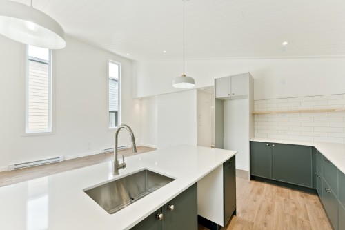 Cuisine - 27 Rue Des Tailleurs-De-Pierre, Stanstead - Ville, QC - Indoor Photo Showing Kitchen With Upgraded Kitchen