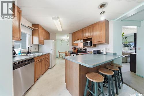 301 Clover Avenue, Dalmeny, SK - Indoor Photo Showing Kitchen