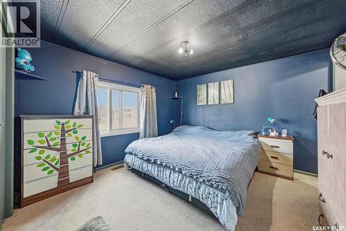 301 Clover Avenue, Dalmeny, SK - Indoor Photo Showing Bedroom