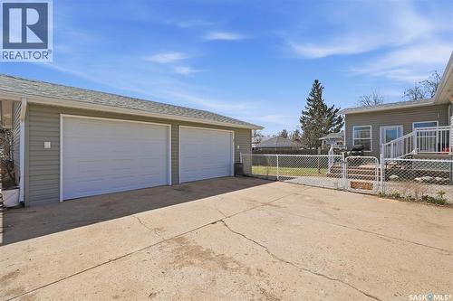 301 Clover Avenue, Dalmeny, SK - Outdoor With Exterior