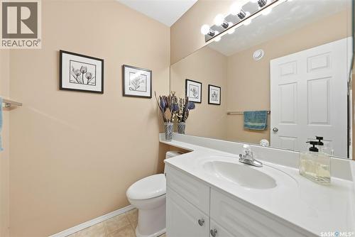 463 Buckwold Cove, Saskatoon, SK - Indoor Photo Showing Bathroom