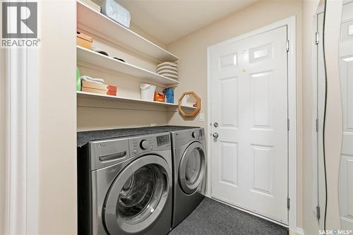 463 Buckwold Cove, Saskatoon, SK - Indoor Photo Showing Laundry Room