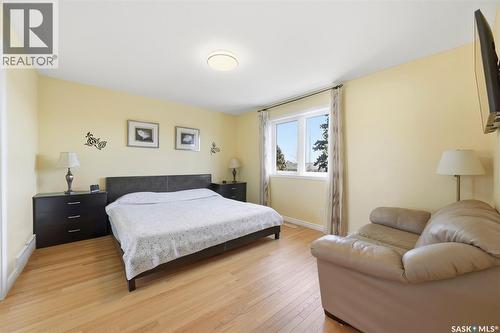 463 Buckwold Cove, Saskatoon, SK - Indoor Photo Showing Bedroom