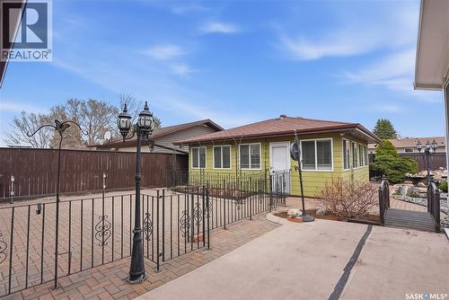 36 Morris Drive, Saskatoon, SK - Outdoor