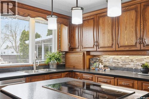 36 Morris Drive, Saskatoon, SK - Indoor Photo Showing Kitchen With Double Sink
