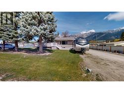4835 Purcell Avenue Edgewater, BC V0A 1E0