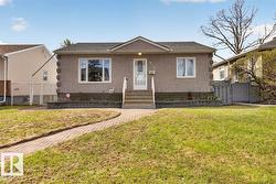 9723 65 AV NW  Edmonton, AB T6E 0M4
