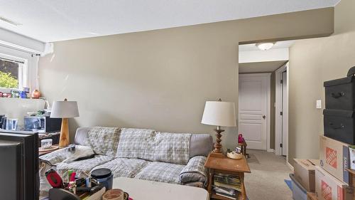 223 Murtle Road, Clearwater, BC - Indoor Photo Showing Living Room