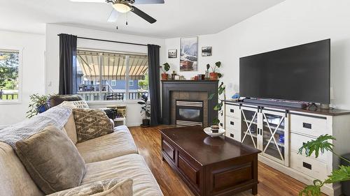 223 Murtle Road, Clearwater, BC - Indoor Photo Showing Living Room With Fireplace