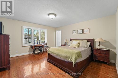 495 Meadow Wood Road, Mississauga, ON - Indoor Photo Showing Bedroom