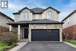 74 LAMPMAN Drive Grimsby, ON L3M 0E7