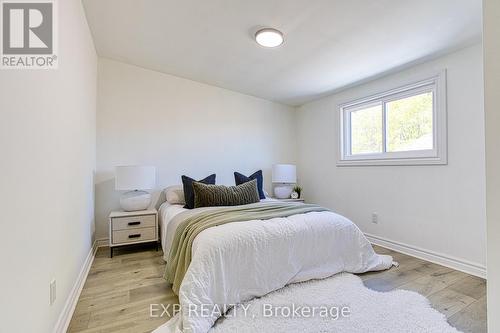292 Fairfield Avenue, Hamilton, ON - Indoor Photo Showing Bedroom