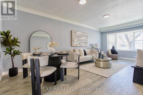 292 Fairfield Avenue, Hamilton, ON - Indoor Photo Showing Living Room