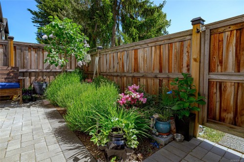 5-10480 Resthaven Dr, Sidney, BC 
