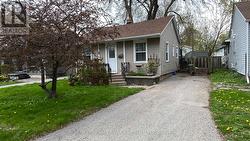 24 GEORGE STREET Ajax, ON L1S 1S5