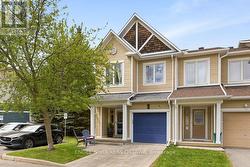 371 HILLSBORO PRIVATE  Ottawa, ON K2M 3B1