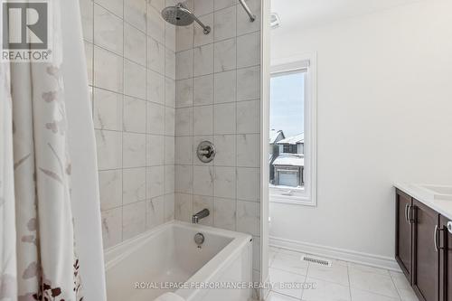 845 Snap Hook Crescent, Ottawa, ON - Indoor Photo Showing Bathroom