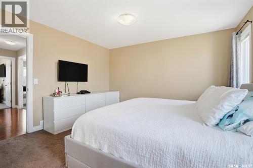 102 Keedwell Street, Saskatoon, SK - Indoor Photo Showing Bedroom