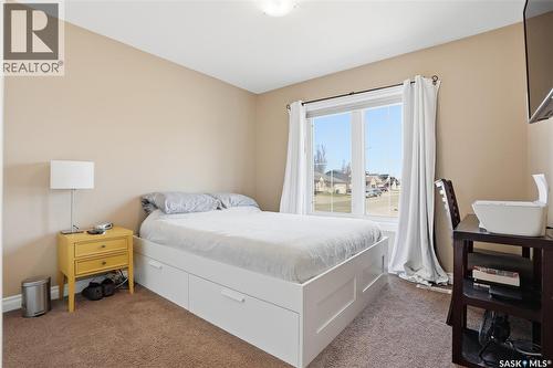 102 Keedwell Street, Saskatoon, SK - Indoor Photo Showing Bedroom