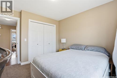 102 Keedwell Street, Saskatoon, SK - Indoor Photo Showing Bedroom