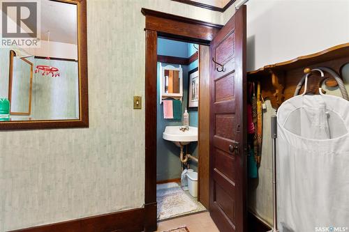 105 6Th Street, Etters Beach, SK - Indoor Photo Showing Bathroom