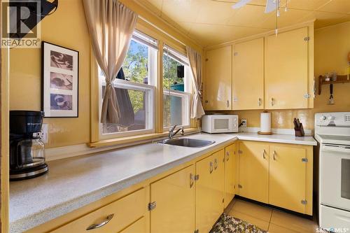223 2Nd Street E, Regina Beach, SK - Indoor