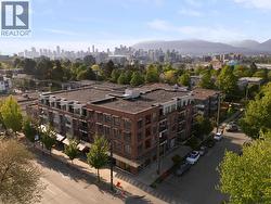 309 2477 CAROLINA STREET  Vancouver, BC V5T 0G8