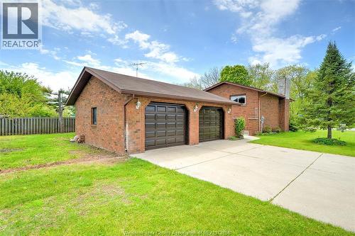 204 Pearson Drive, Harrow, ON - Outdoor