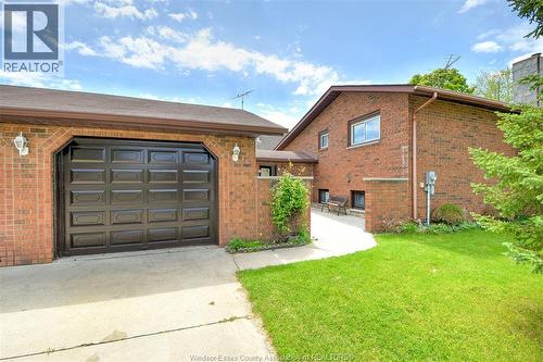 204 Pearson Drive, Harrow, ON - Outdoor With Exterior