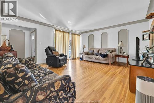 855 Greendale, Windsor, ON - Indoor