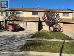 1532 LANCASTER Drive Unit# 41 Oakville, ON L6H 2Z3
