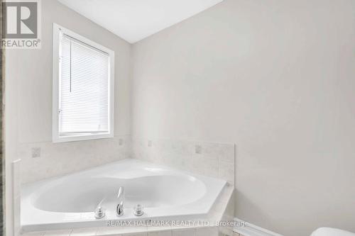 96 Olympia Crescent, Brampton, ON - Indoor Photo Showing Bathroom