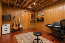 Bedroom - 