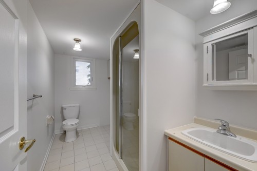 Salle de bains - 1740 Rue Tahiti, Brossard, QC - Indoor Photo Showing Bathroom