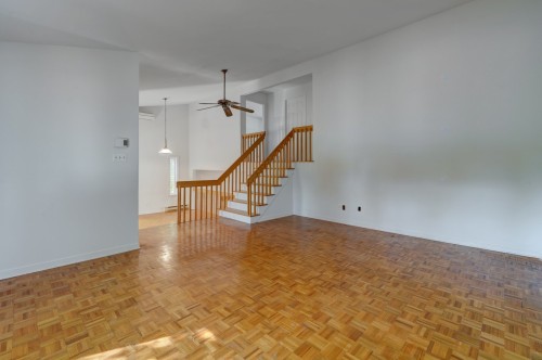 Salon - 1740 Rue Tahiti, Brossard, QC - Indoor Photo Showing Other Room