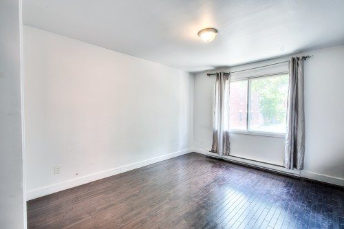Chambre à coucher - 3-6695 Av. De Gaspé, Montréal (Villeray/Saint-Michel/Parc-Extension), QC - Indoor Photo Showing Other Room