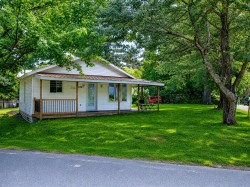 1874 Ch. Roméo-Lapierre Saint-Lin/Laurentides, QC J5M 1P4