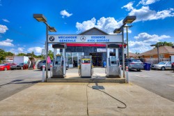 3640 Boul. St-Martin O.  Laval (Chomedey), QC H7T 1A7