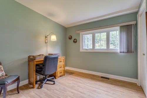 Bedroom - 14 Rue Argyle, Ormstown, QC - Indoor Photo Showing Office