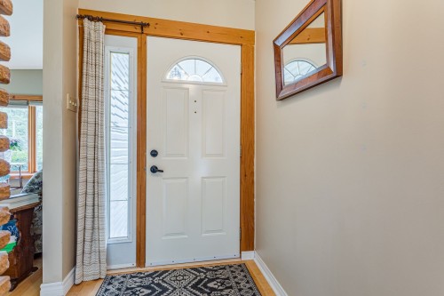 Mud Room - 14 Rue Argyle, Ormstown, QC - Indoor Photo Showing Other Room