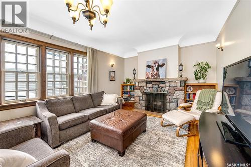 1325 Elliott Street, Saskatoon, SK - Indoor Photo Showing Living Room With Fireplace