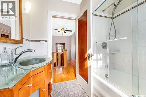 1325 Elliott Street, Saskatoon, SK - Indoor Photo Showing Bathroom